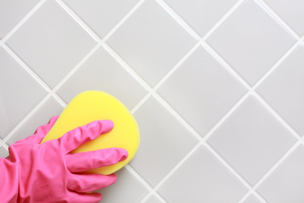 Cleaning-The-Bathroom-Tiles
